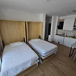 Newborn Apartments Lungomare Vlore