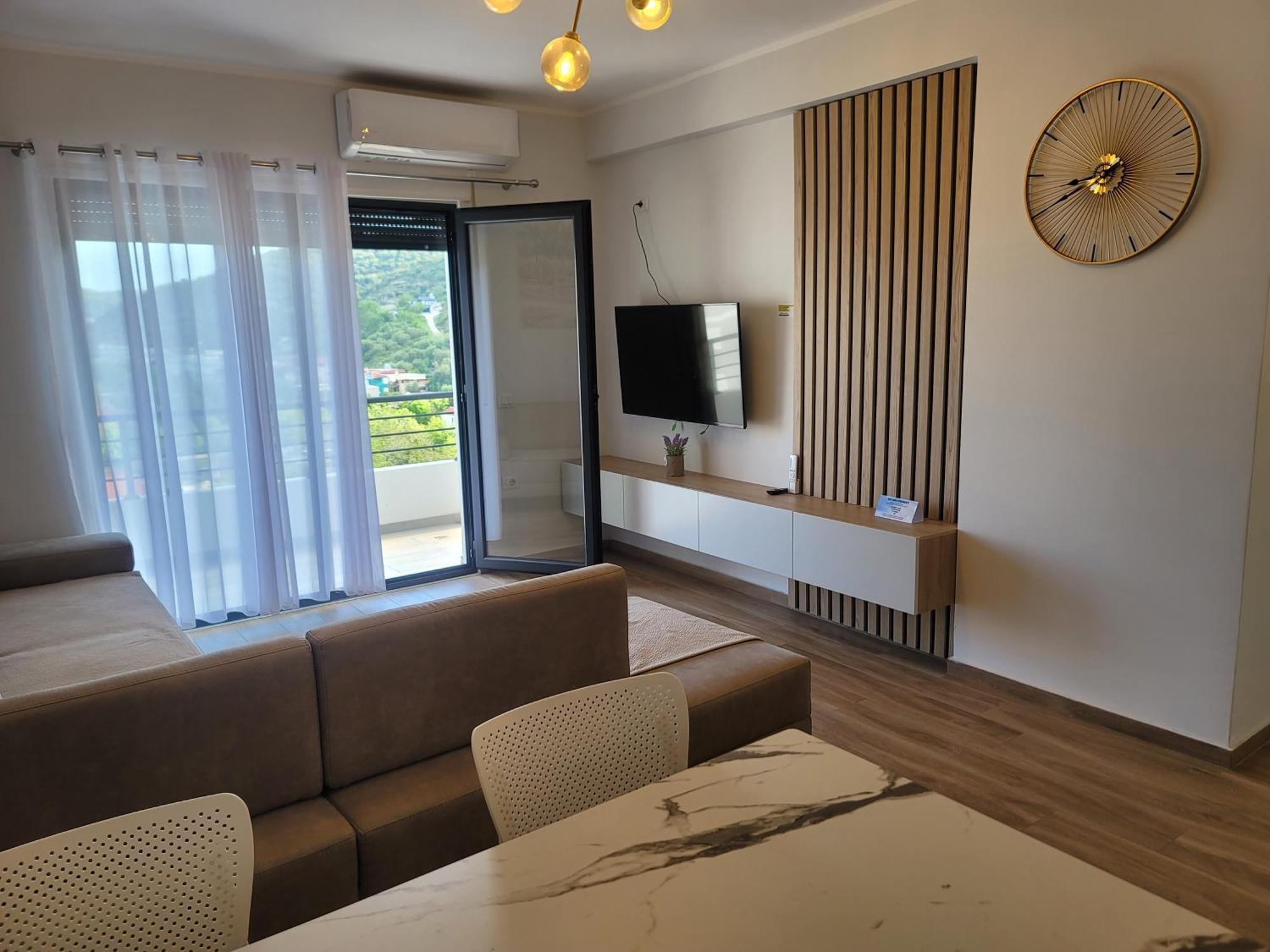 Newborn Lungomare Appartement Vlorë
