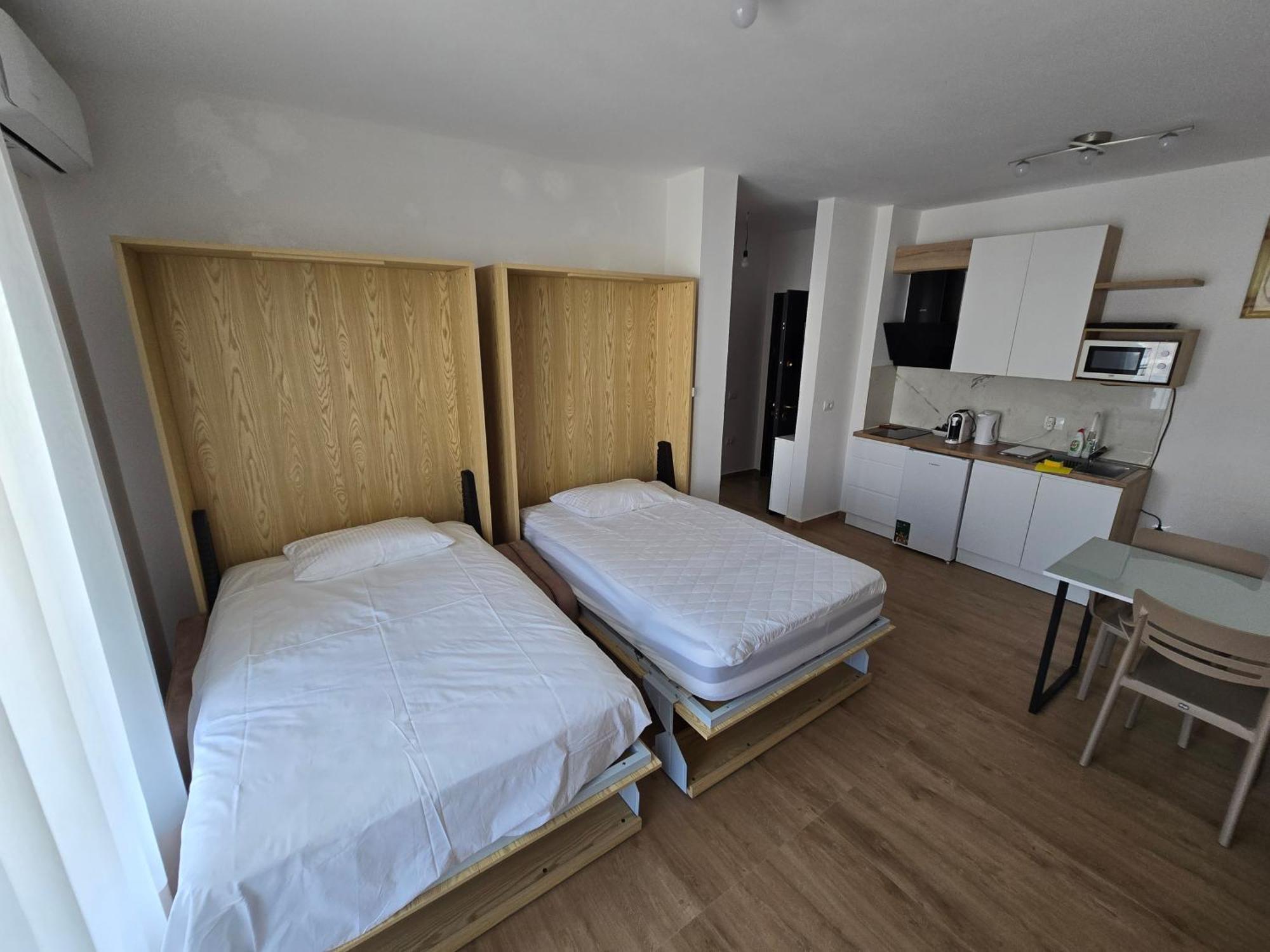 Newborn Lungomare Apartment